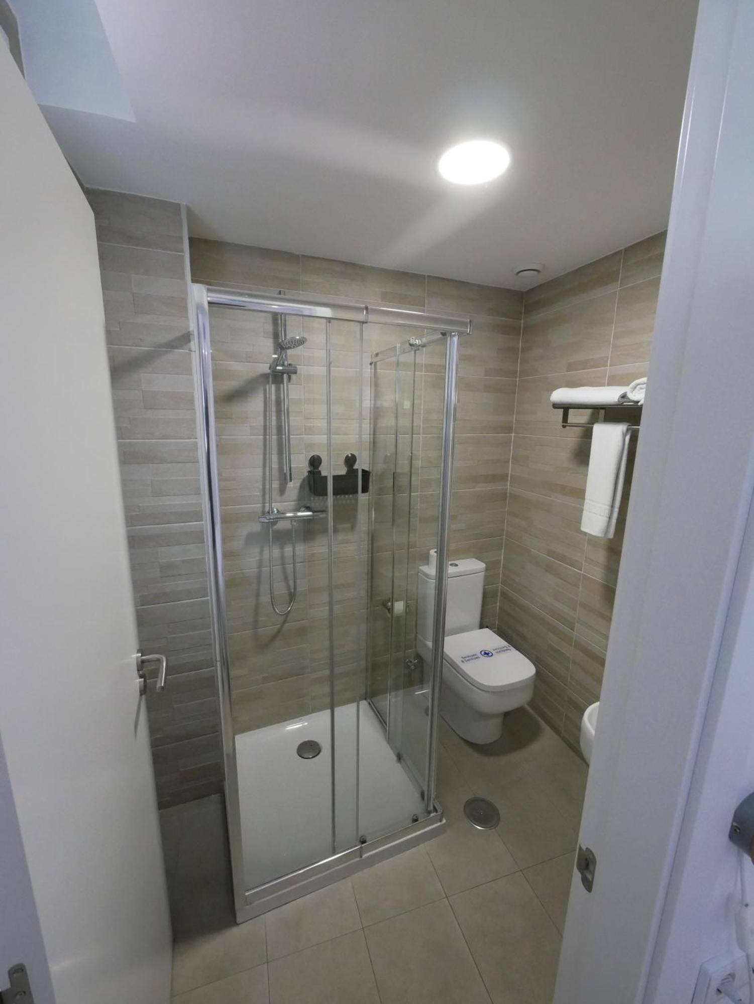 Hotel Myro Хихон Экстерьер фото