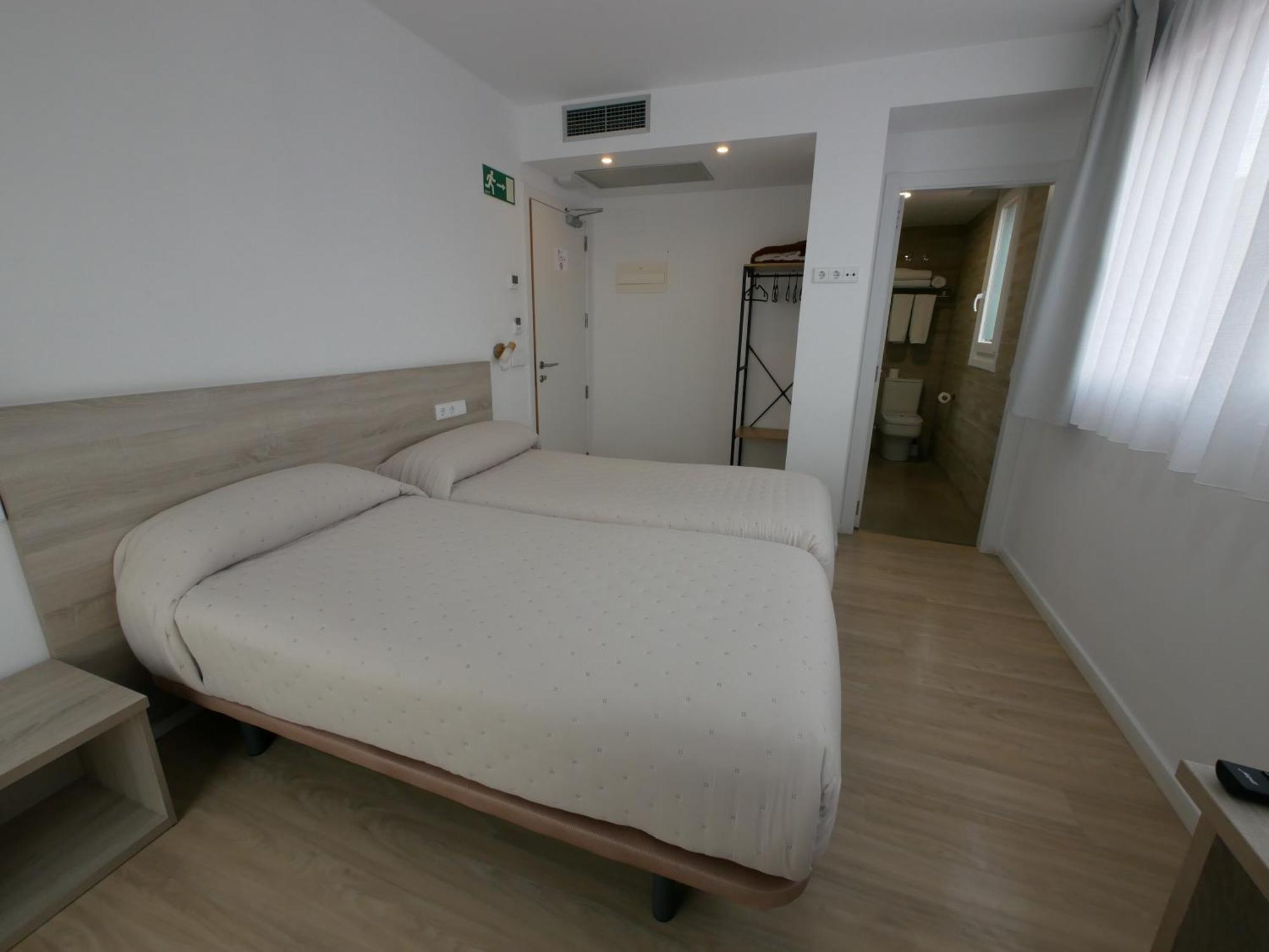 Hotel Myro Хихон Экстерьер фото